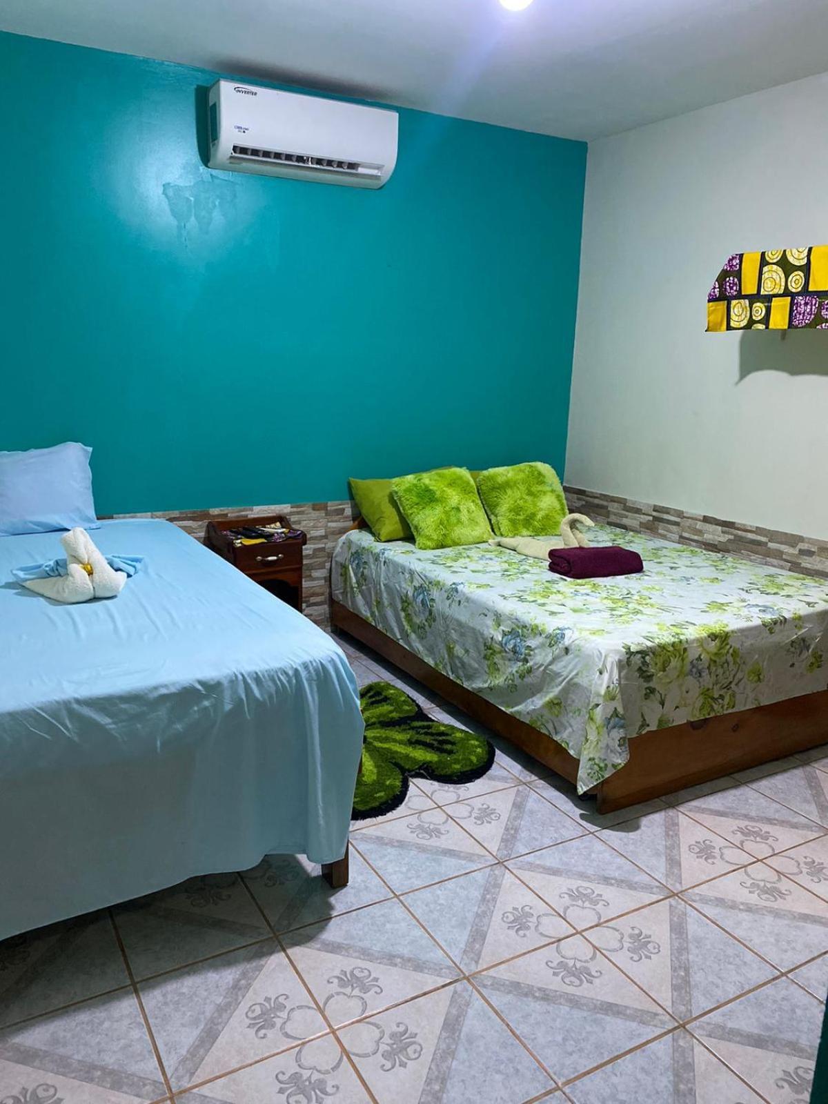 Cabinas Mitchaelle'S Puerto Viejo de Talamanca Exterior foto